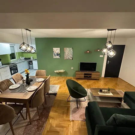 A Cozy Retreat Apartment Скопие Екстериор снимка